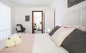 Villa D Apartments